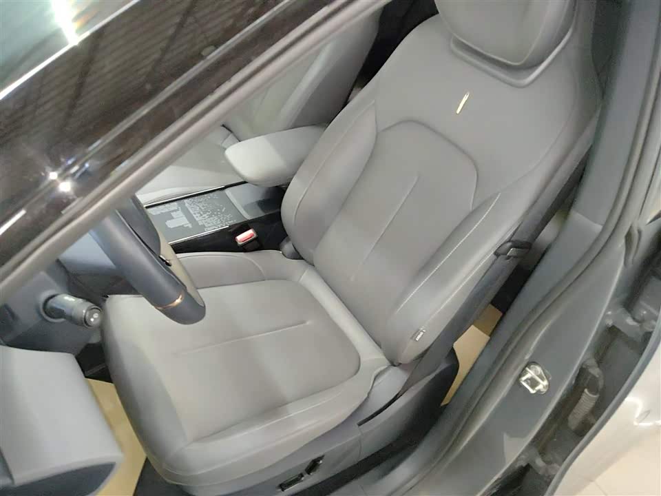 Lynk & Co Z20 Lynk & Co Z20