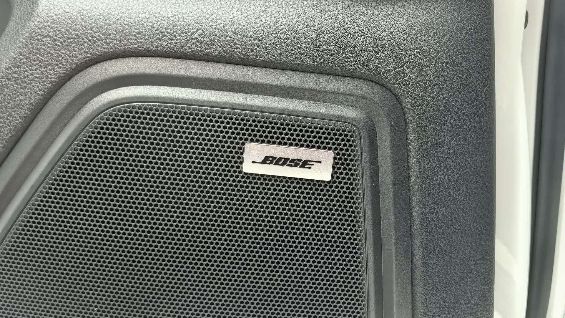 Porsche Macan, 2023 8