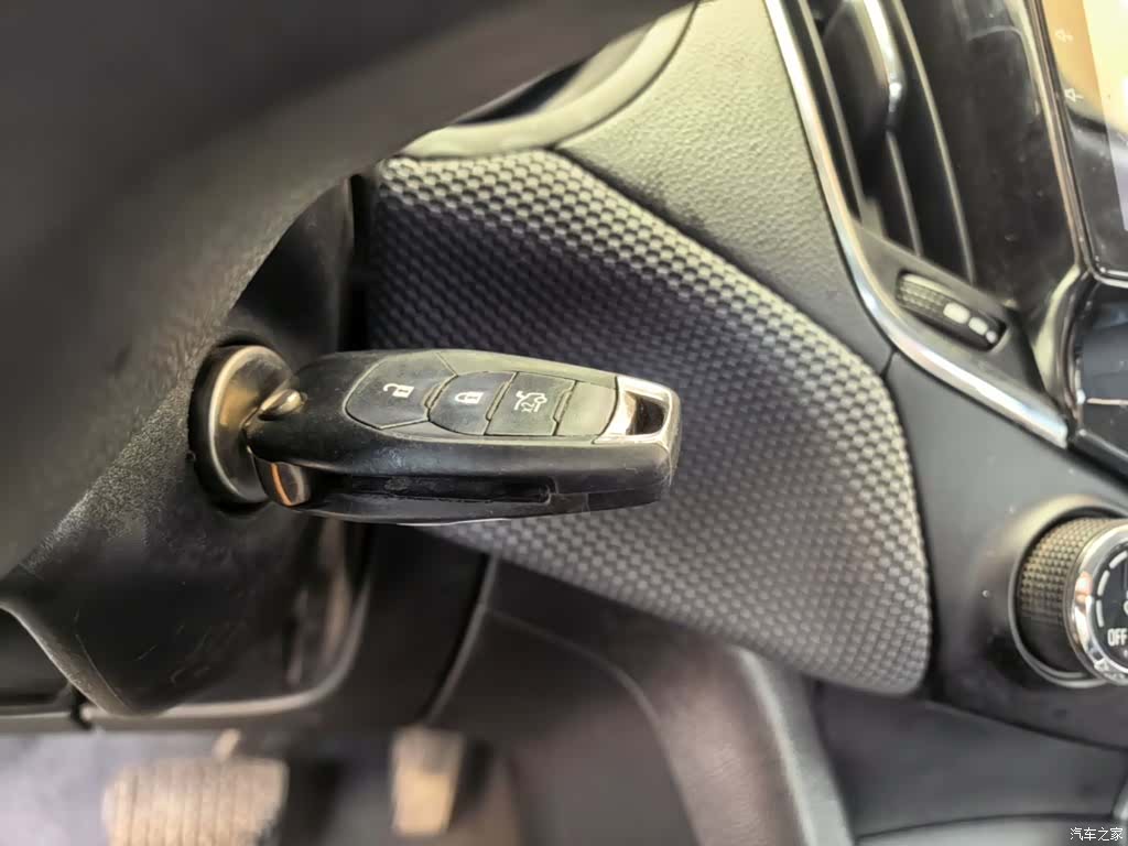 Chevrolet 320, 2018 9