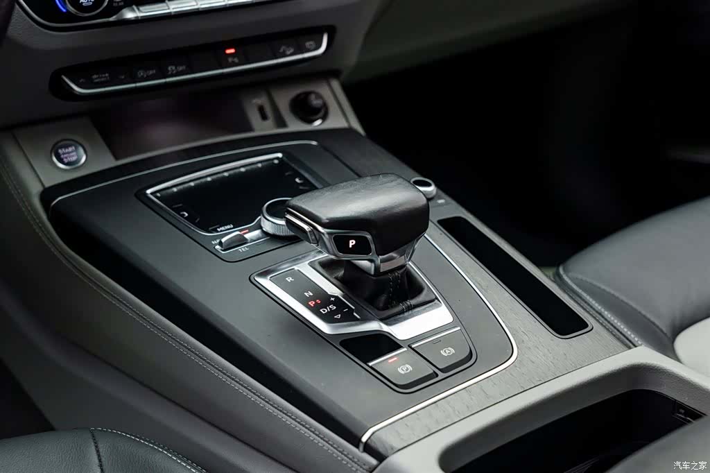 Audi Q5L, 2018 14