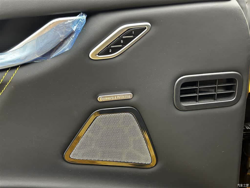 Maserati Ghibli, 2024 18