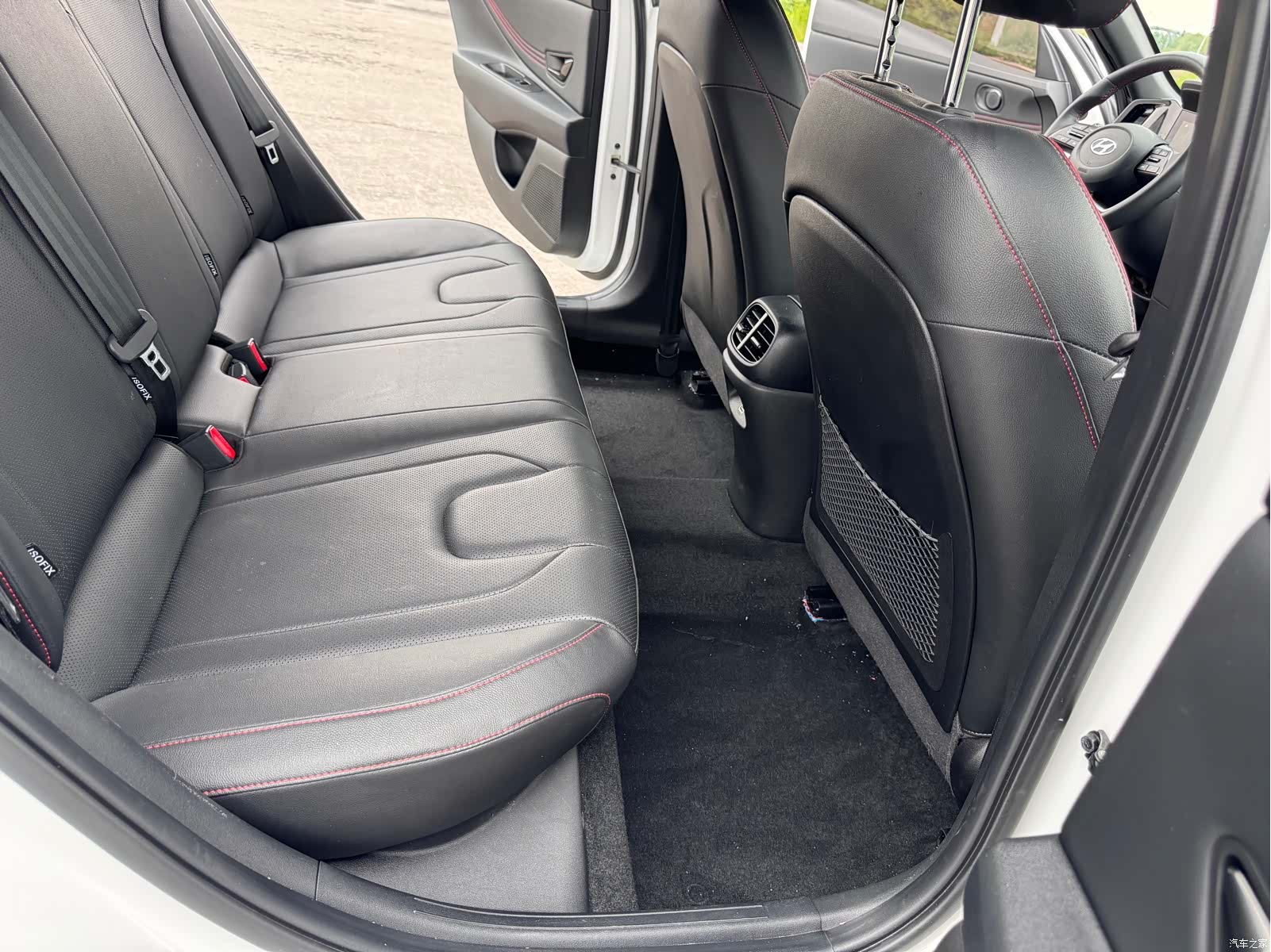 Hyundai Elantra, 2023 9