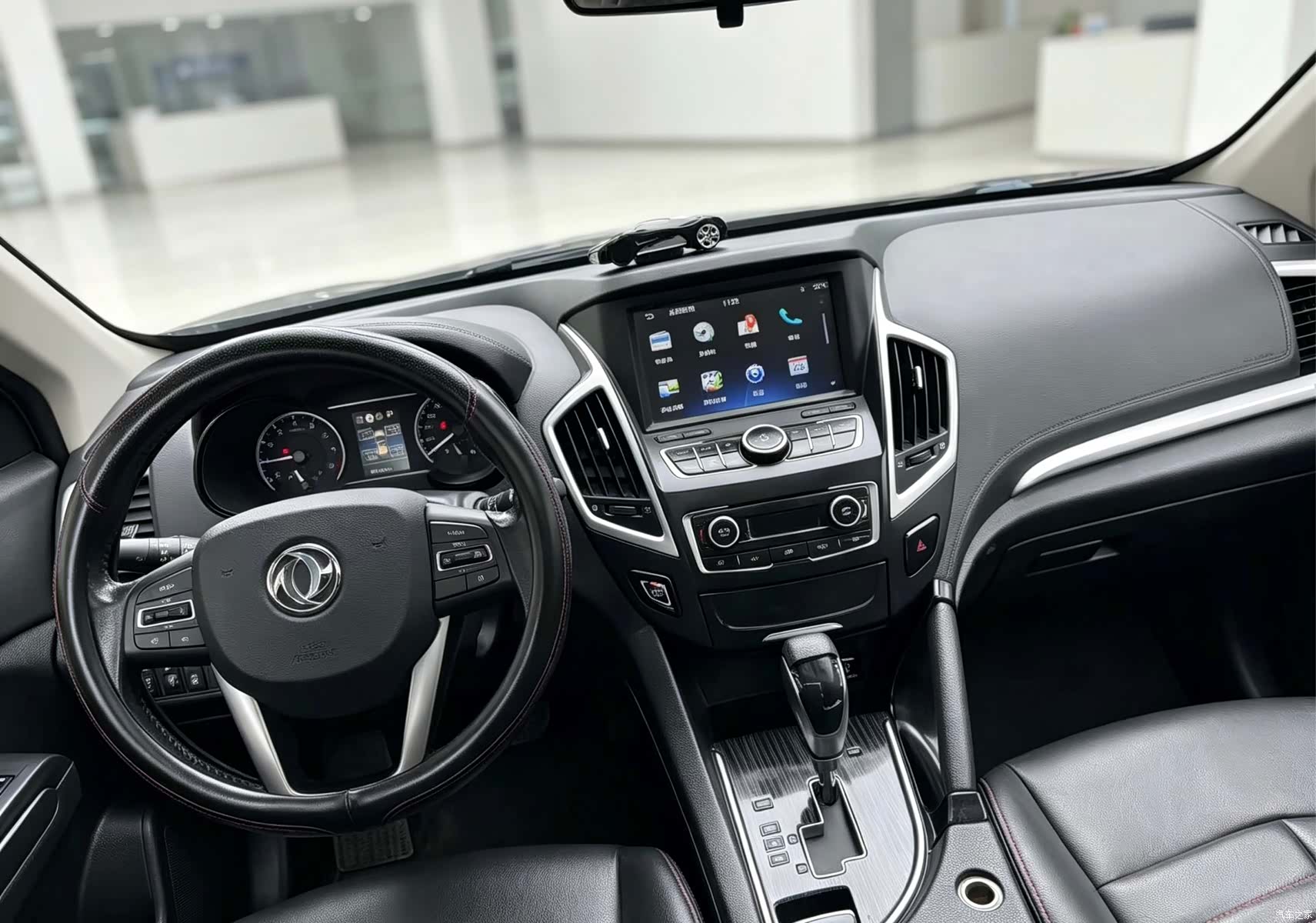 DongFeng AX7, 2018 4