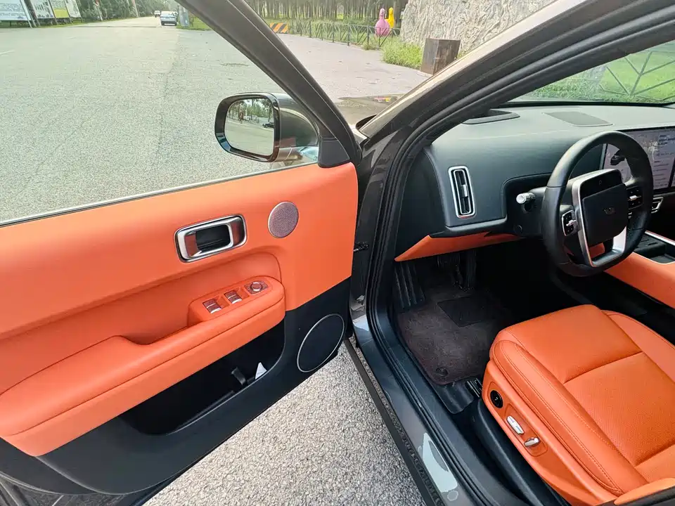 Li Auto Ideal L6