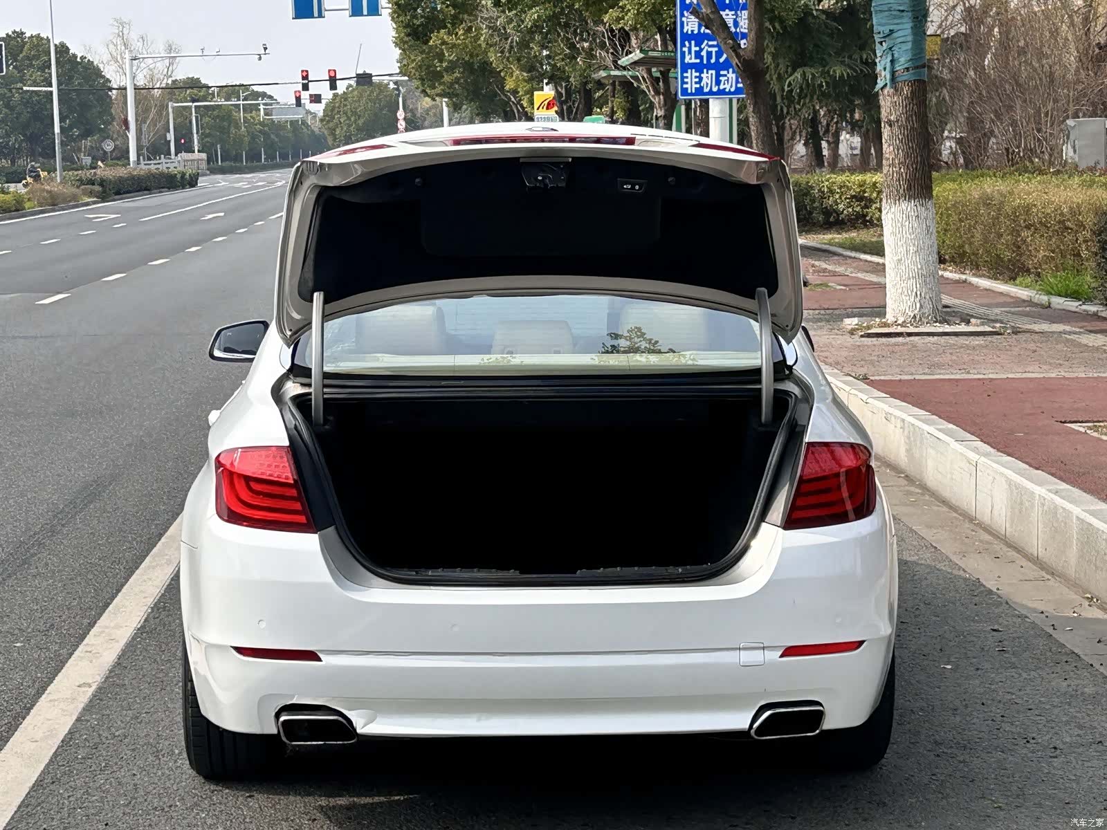 BMW 5 Series, 2012 17