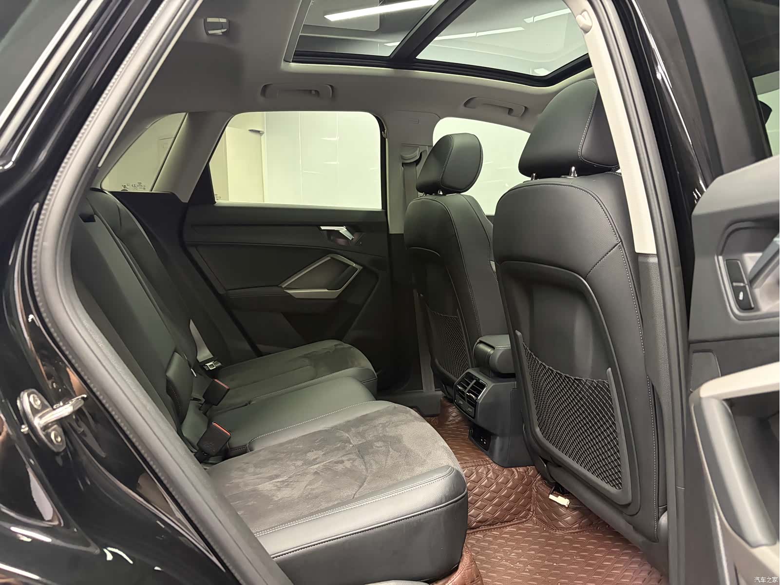 Audi Q3, 2022 13