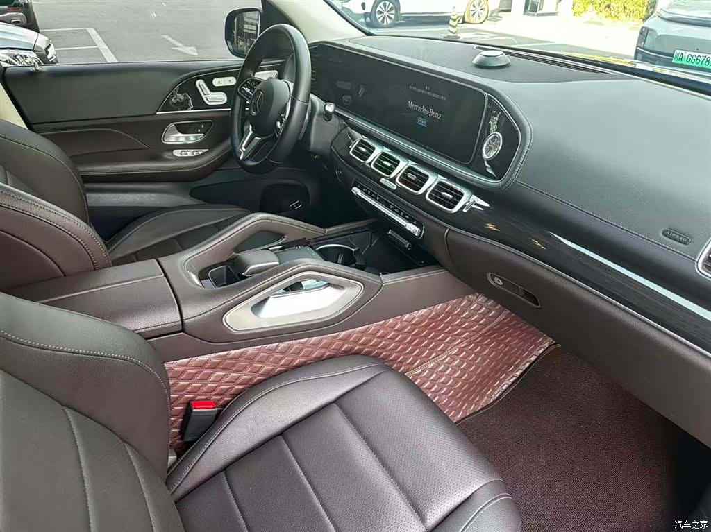 Mercedes-Benz GLE, 2023 16