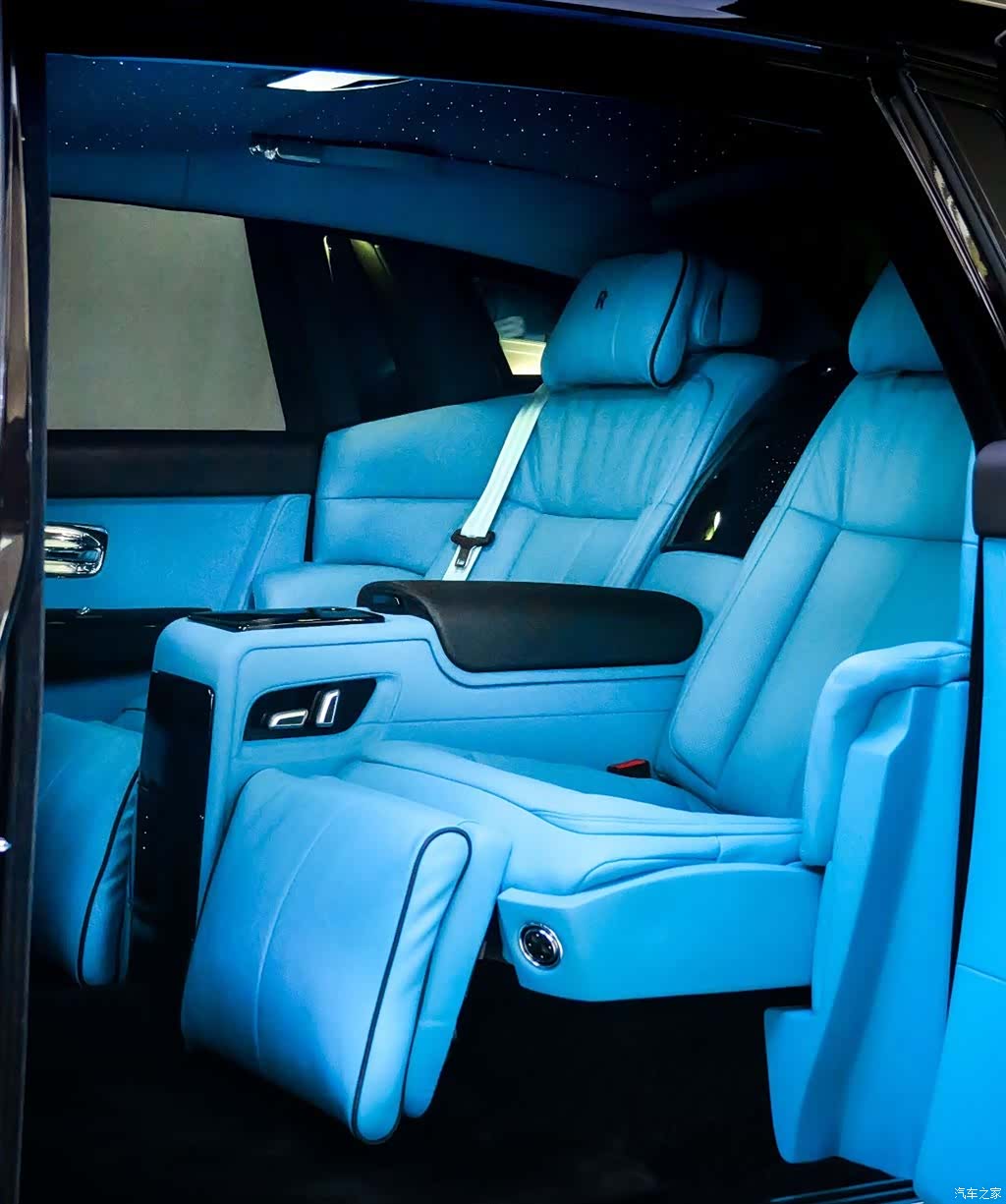 Rolls-Royce Phantom, 2007 7