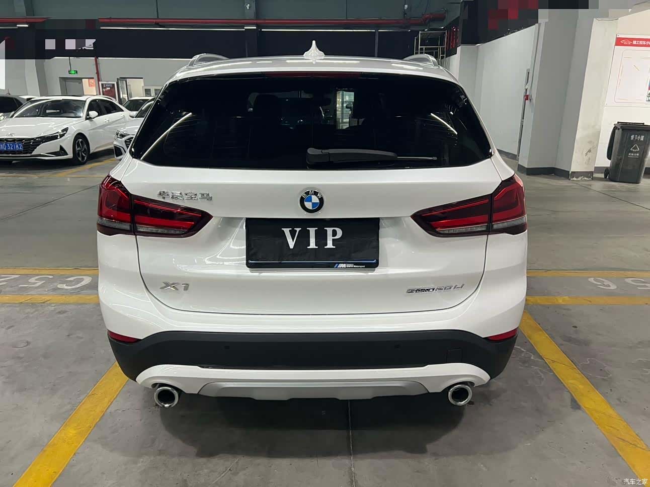 BMW X1, 2023 все фото