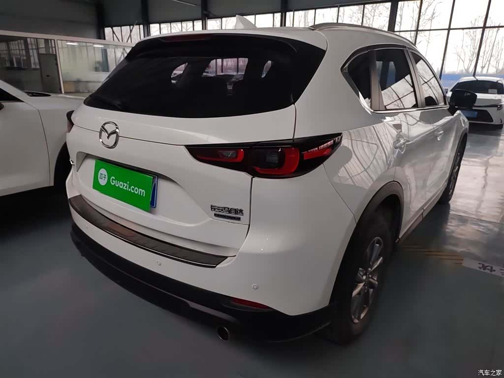 Mazda CX-5, 2023 все фото