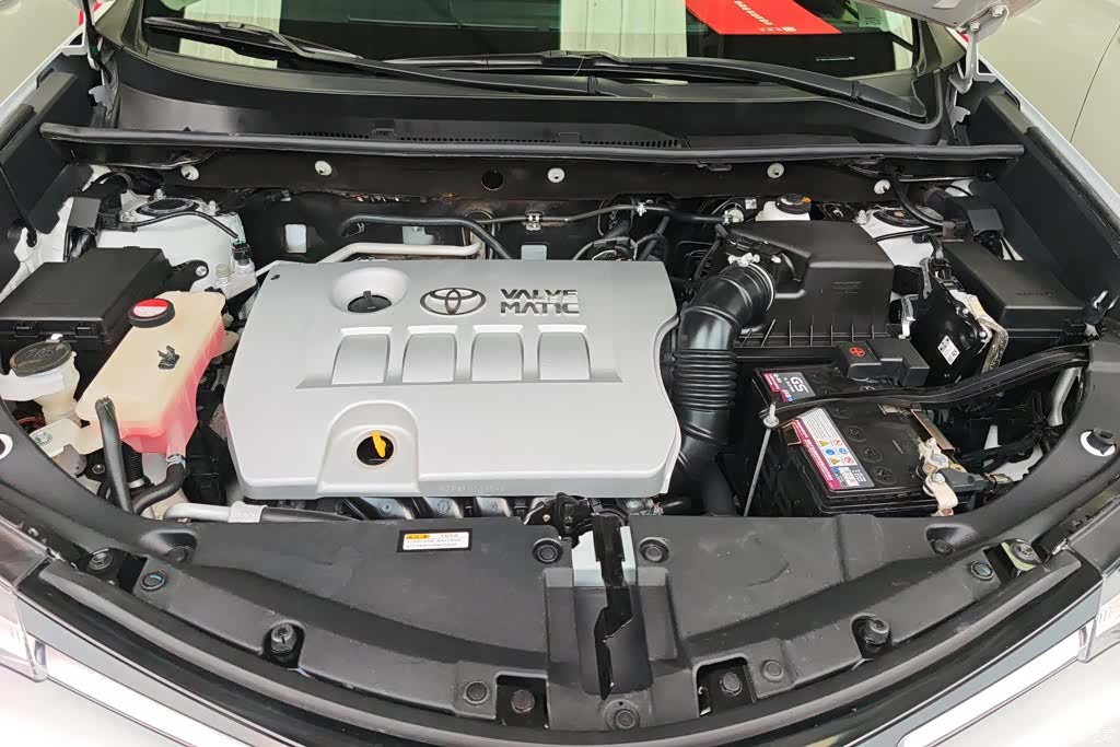 Toyota RAV4, 2017 10