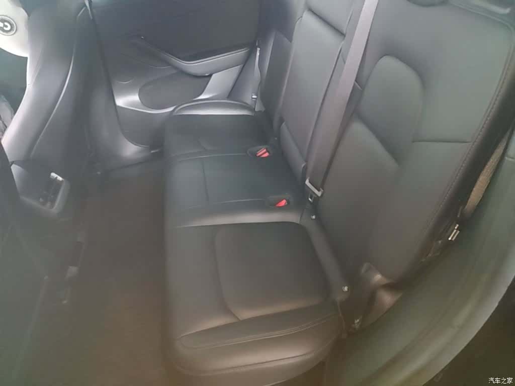 Tesla Model Y, 2022 17