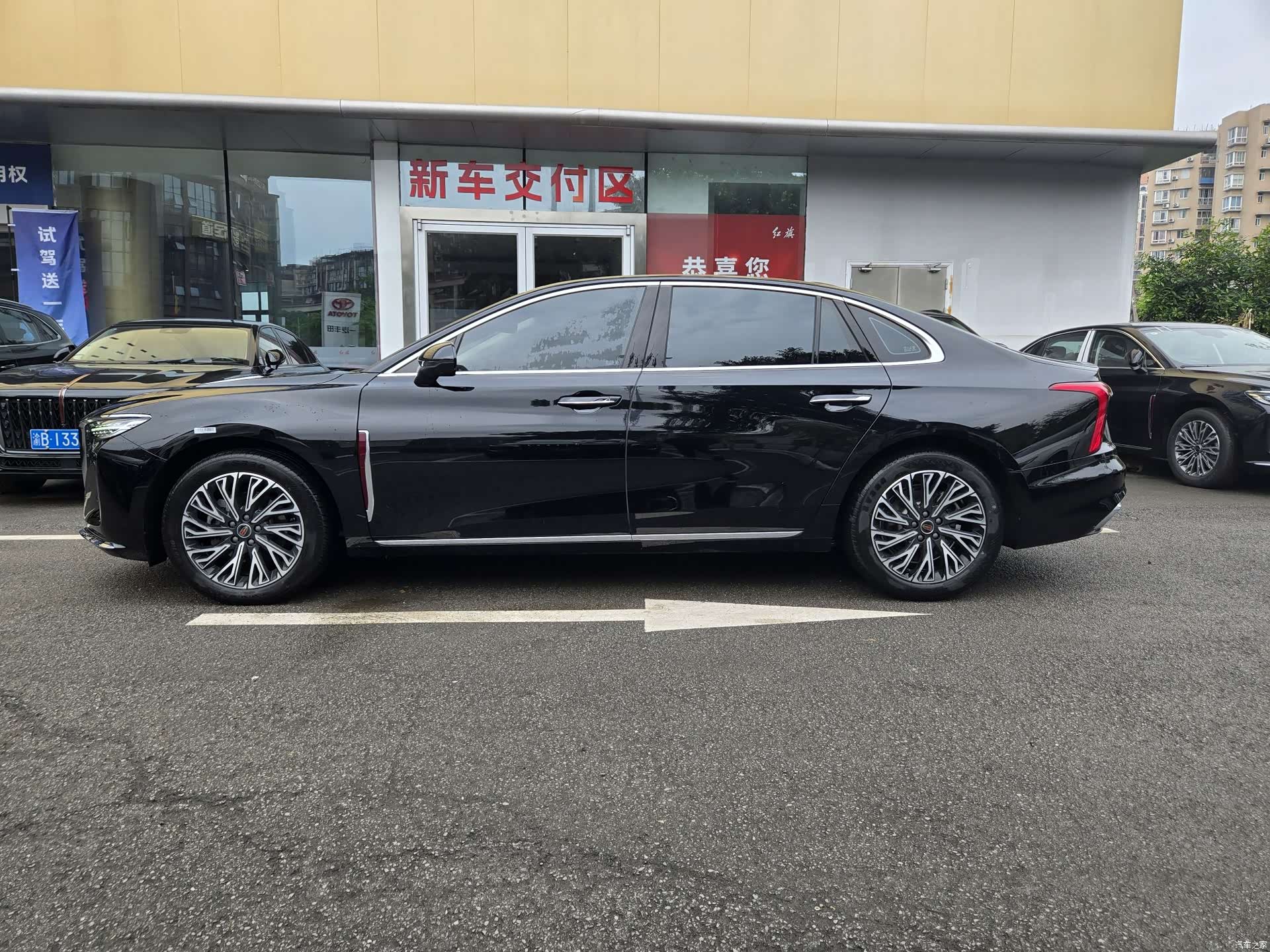 Hongqi H5, 2025 7