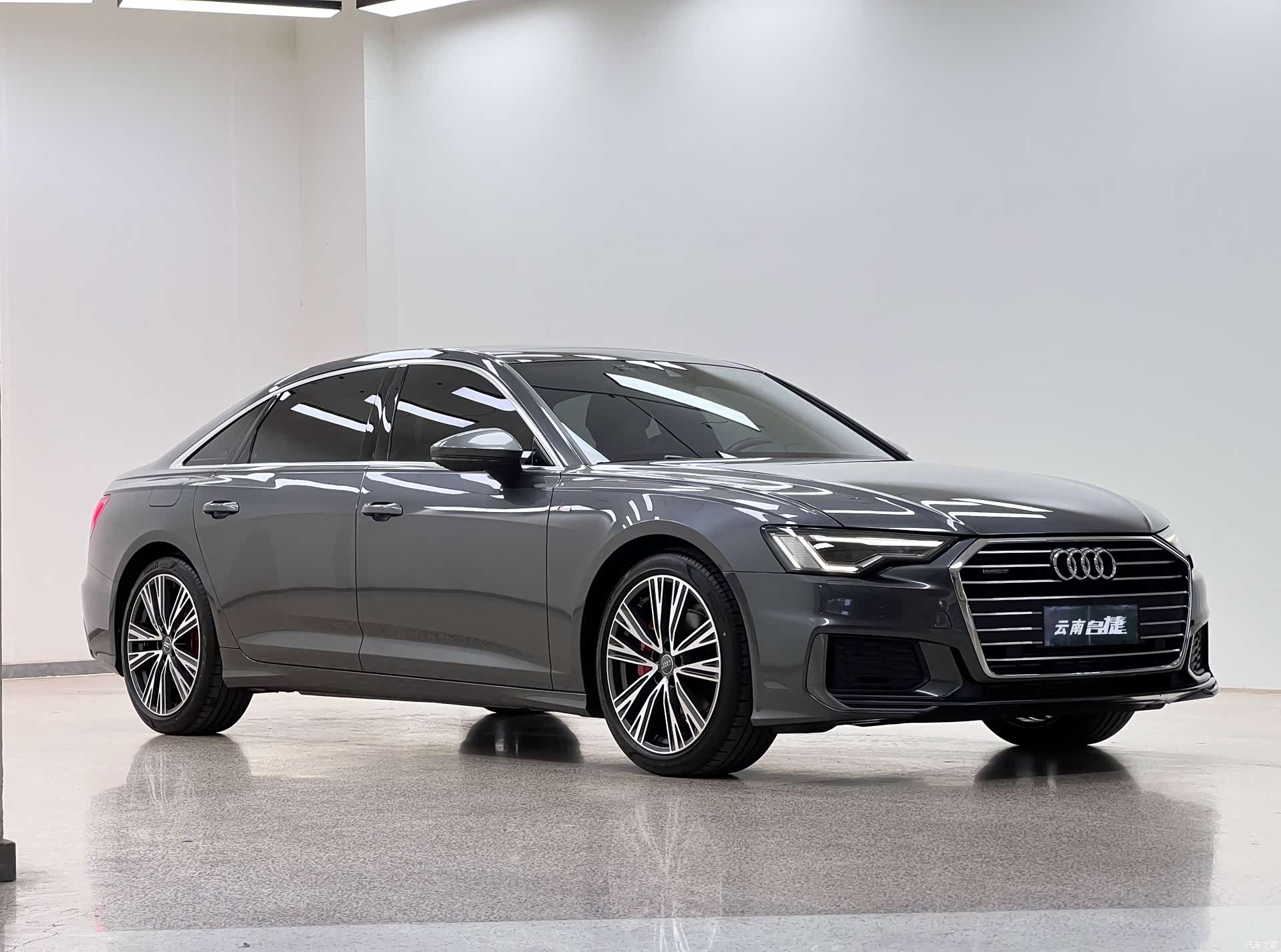 Audi A6L, 2019 3