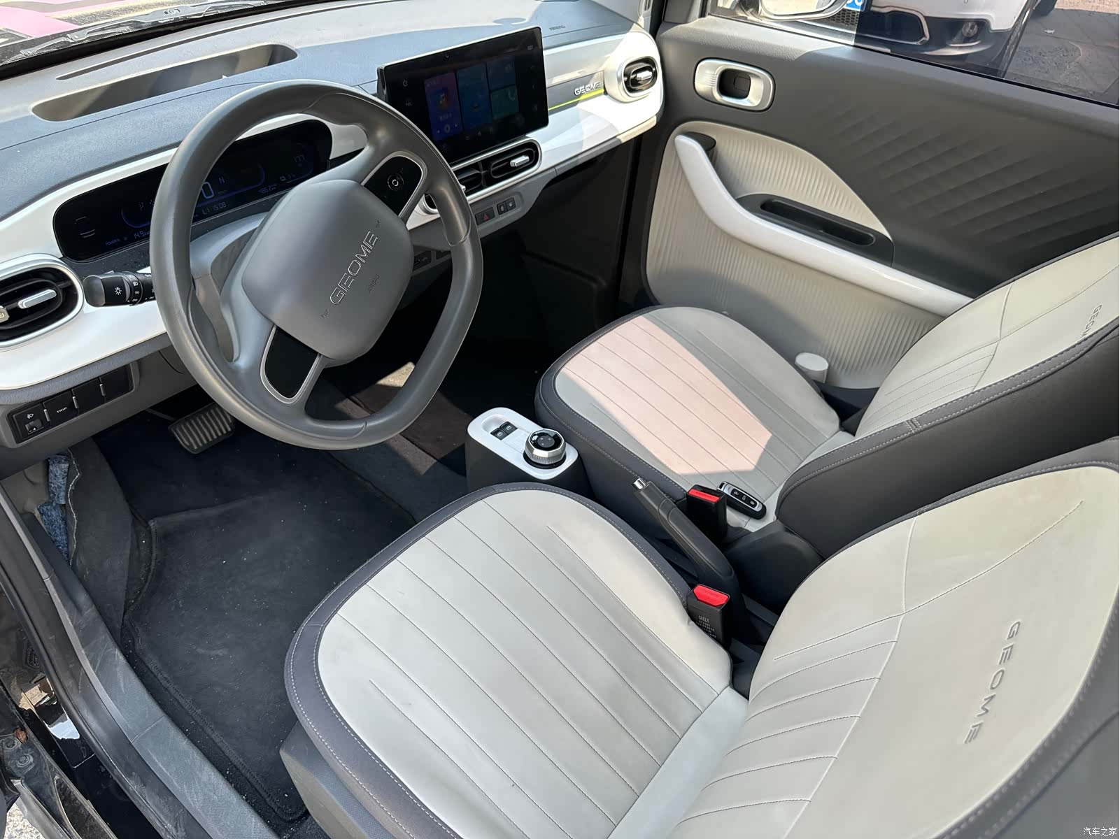 Geely Panda, 2025 4