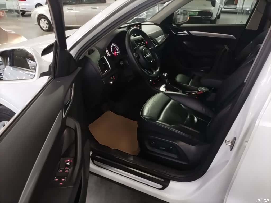 Audi Q3, 2015 16