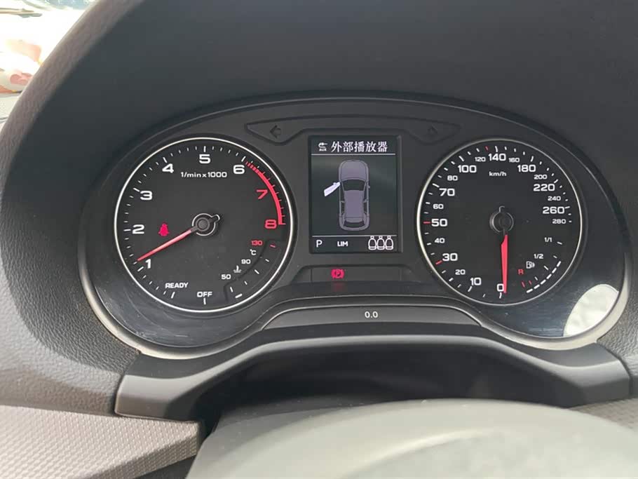Audi Q2L Audi Q2L