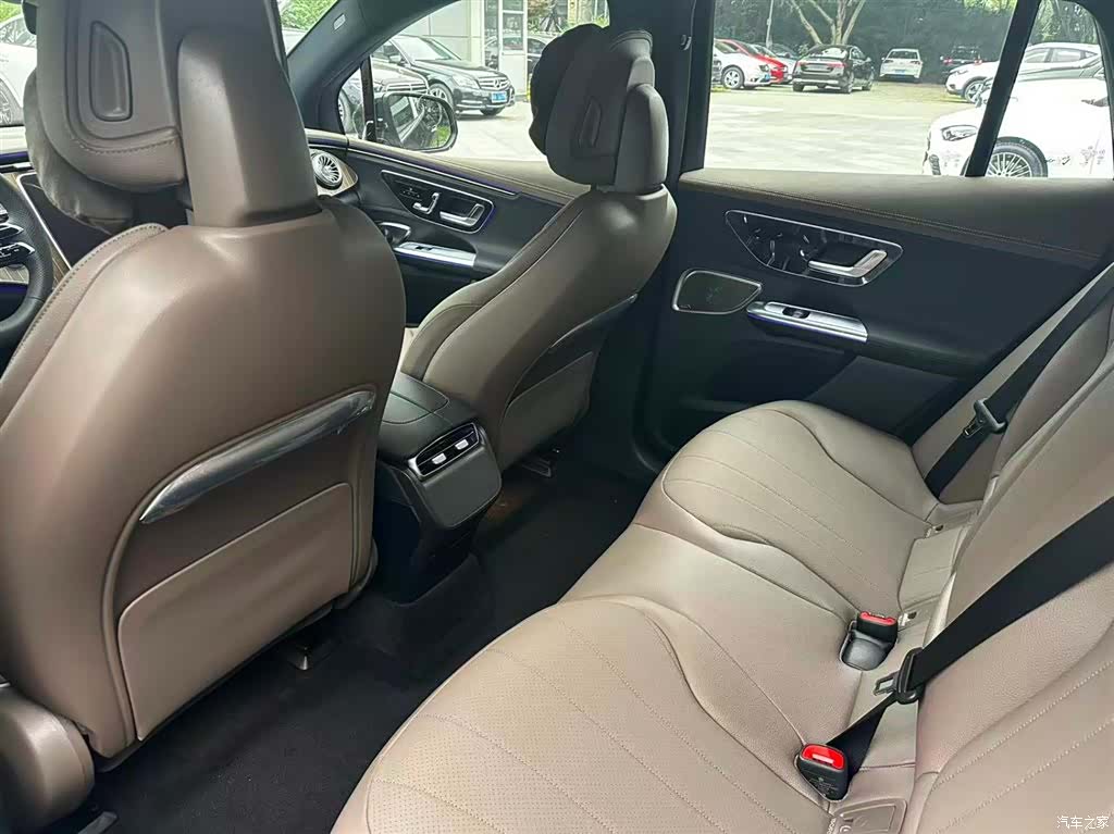 Mercedes-Benz EQE, 2025 15