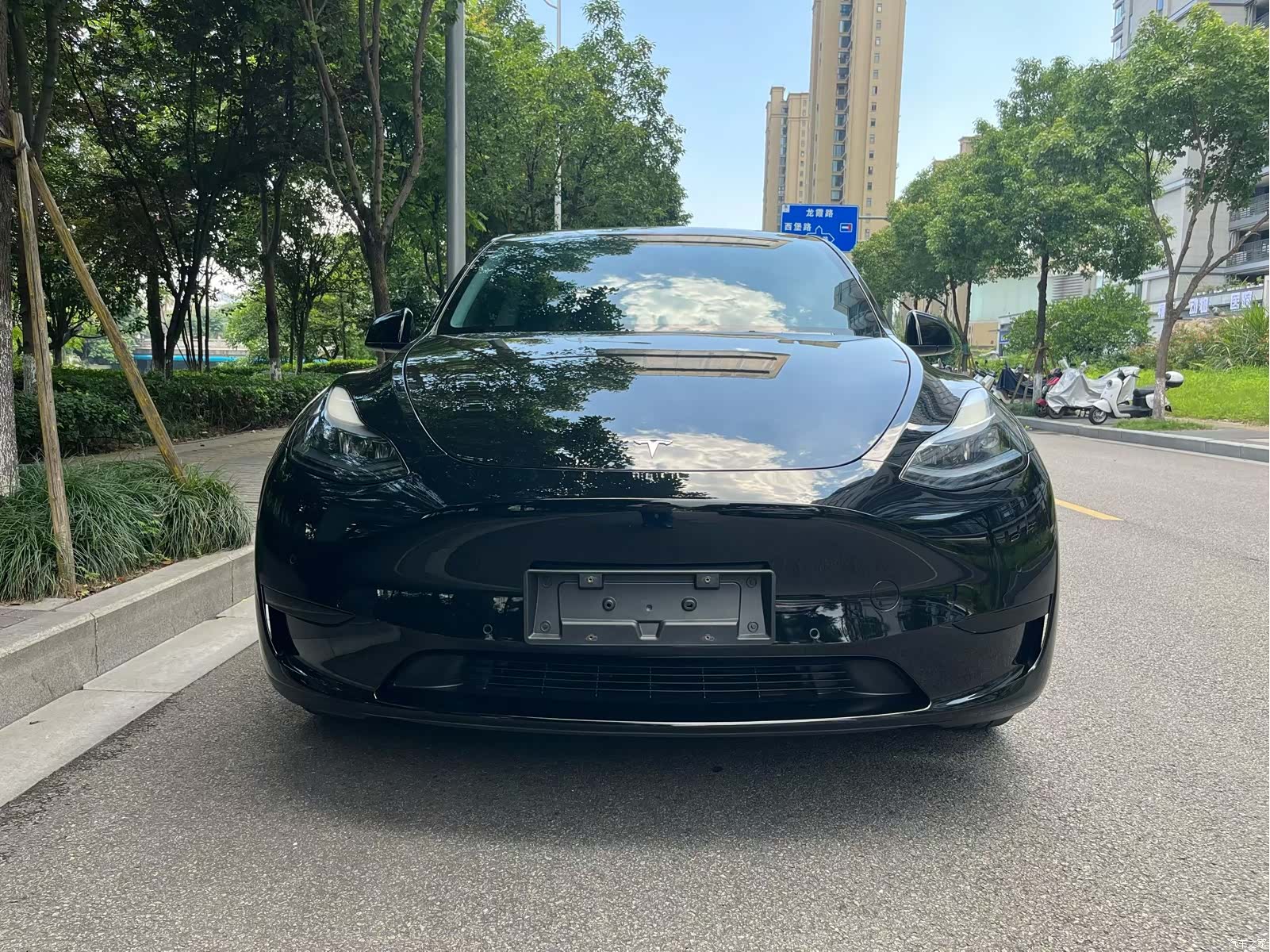 Tesla Model Y, 2023 2