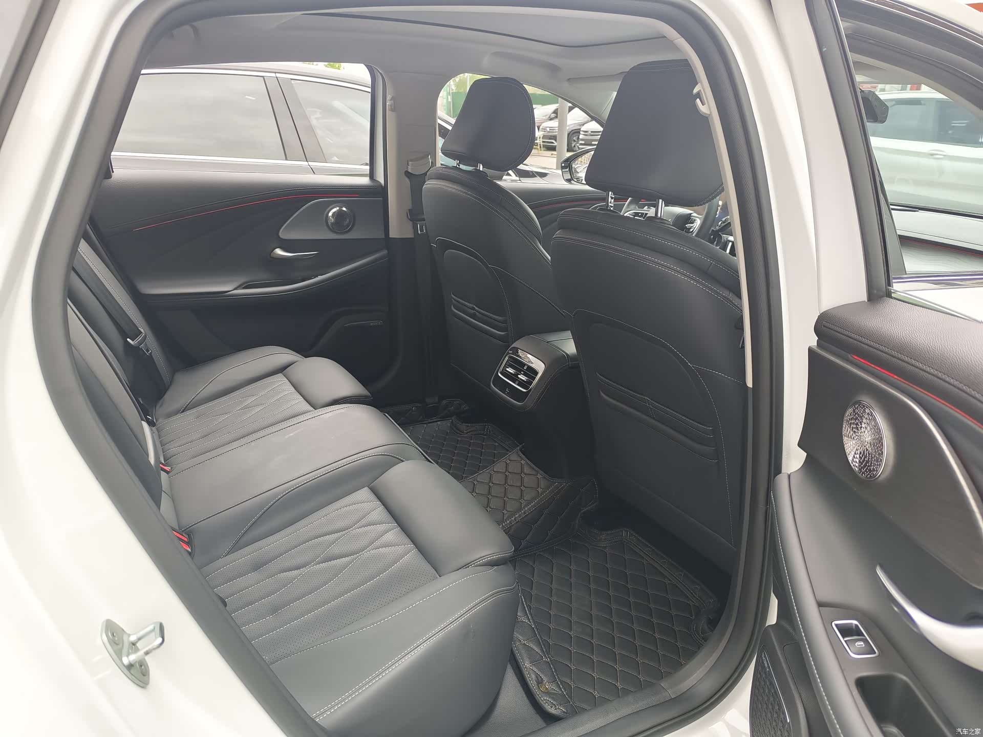 Chery Arrizo 8, 2023 11