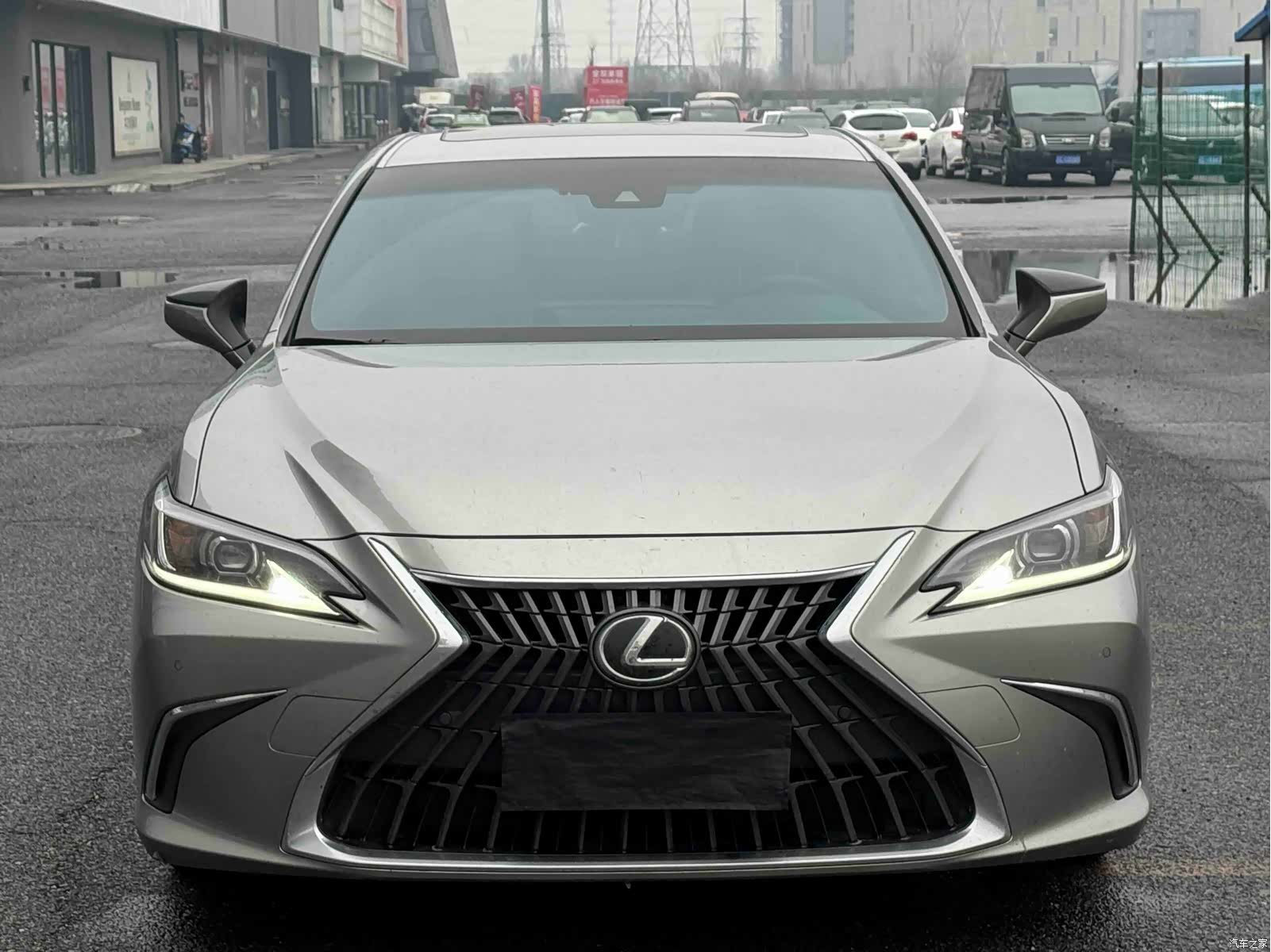 Lexus ES, 2024 1
