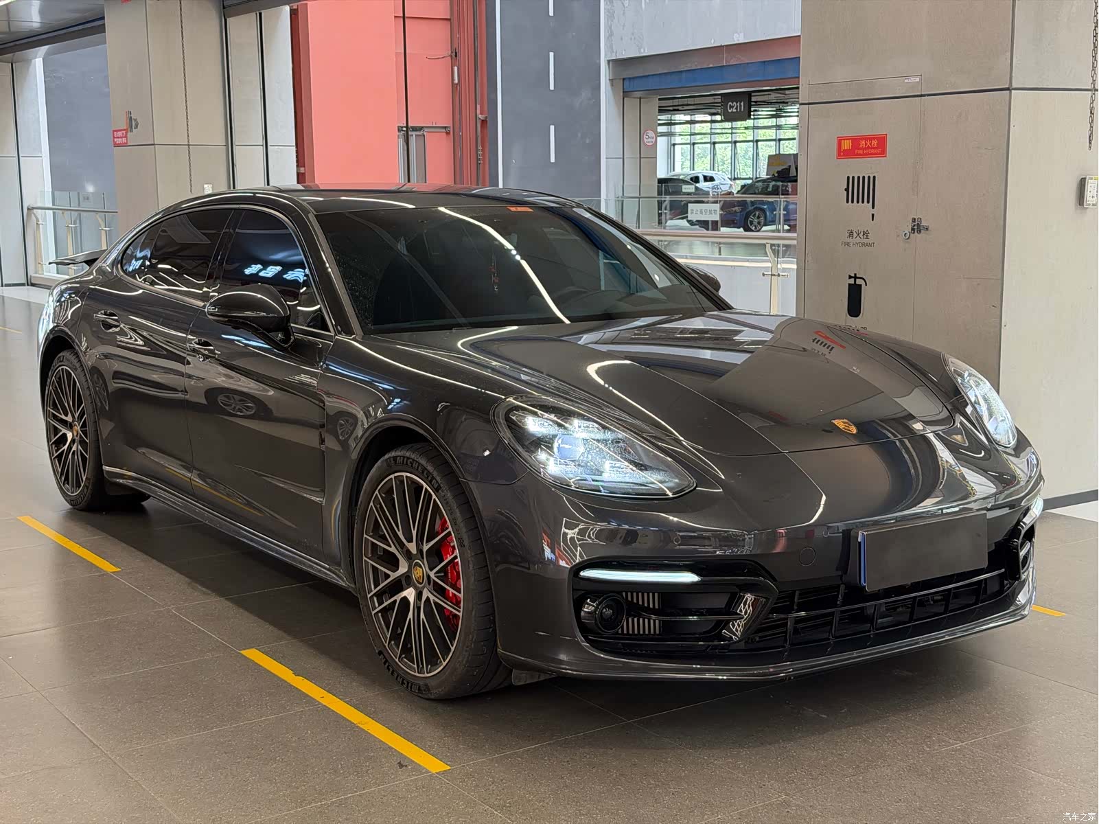 Porsche Panamera, 2021 3
