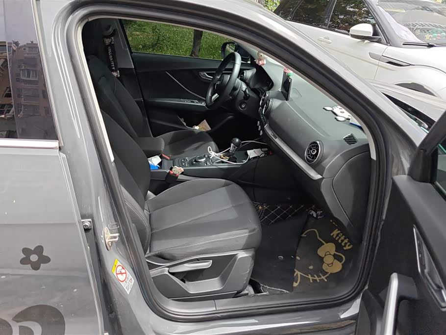 Audi Q2L Audi Q2L