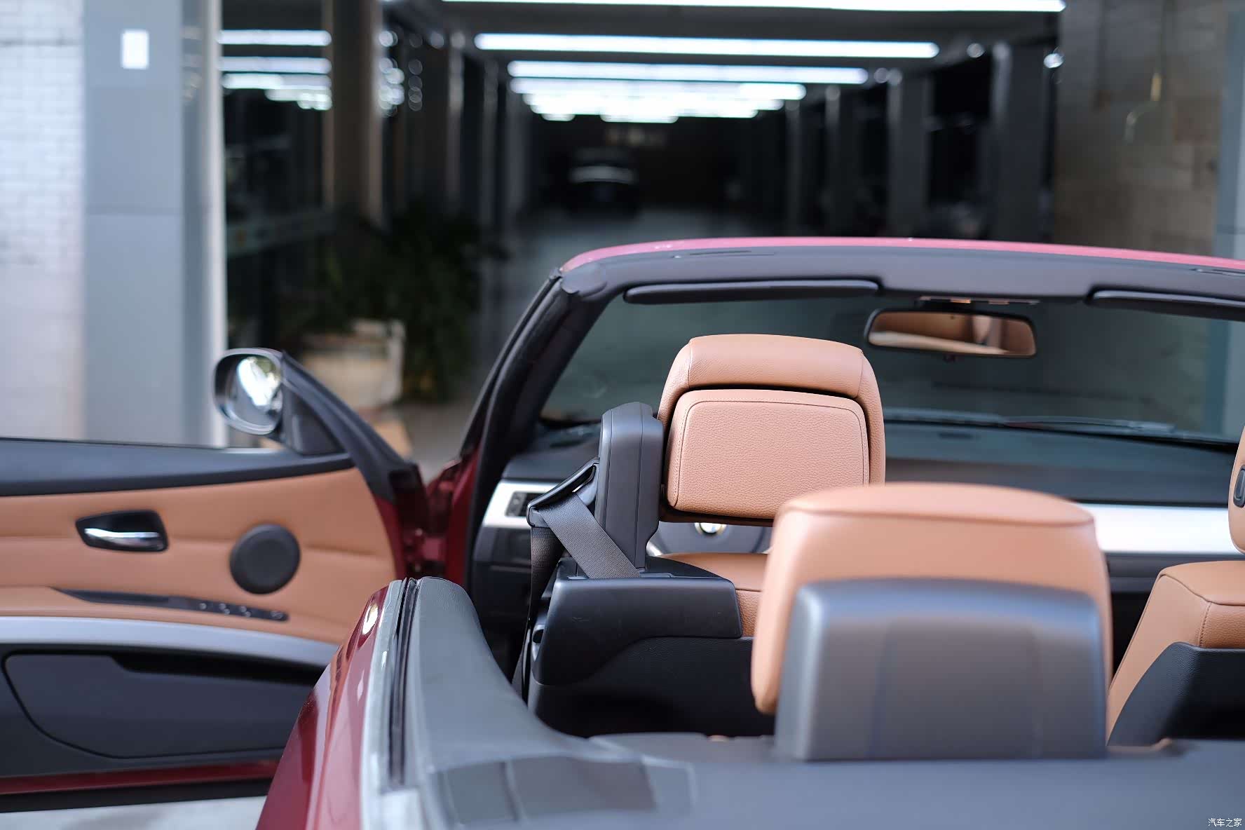 BMW 3 Series, 2011 38