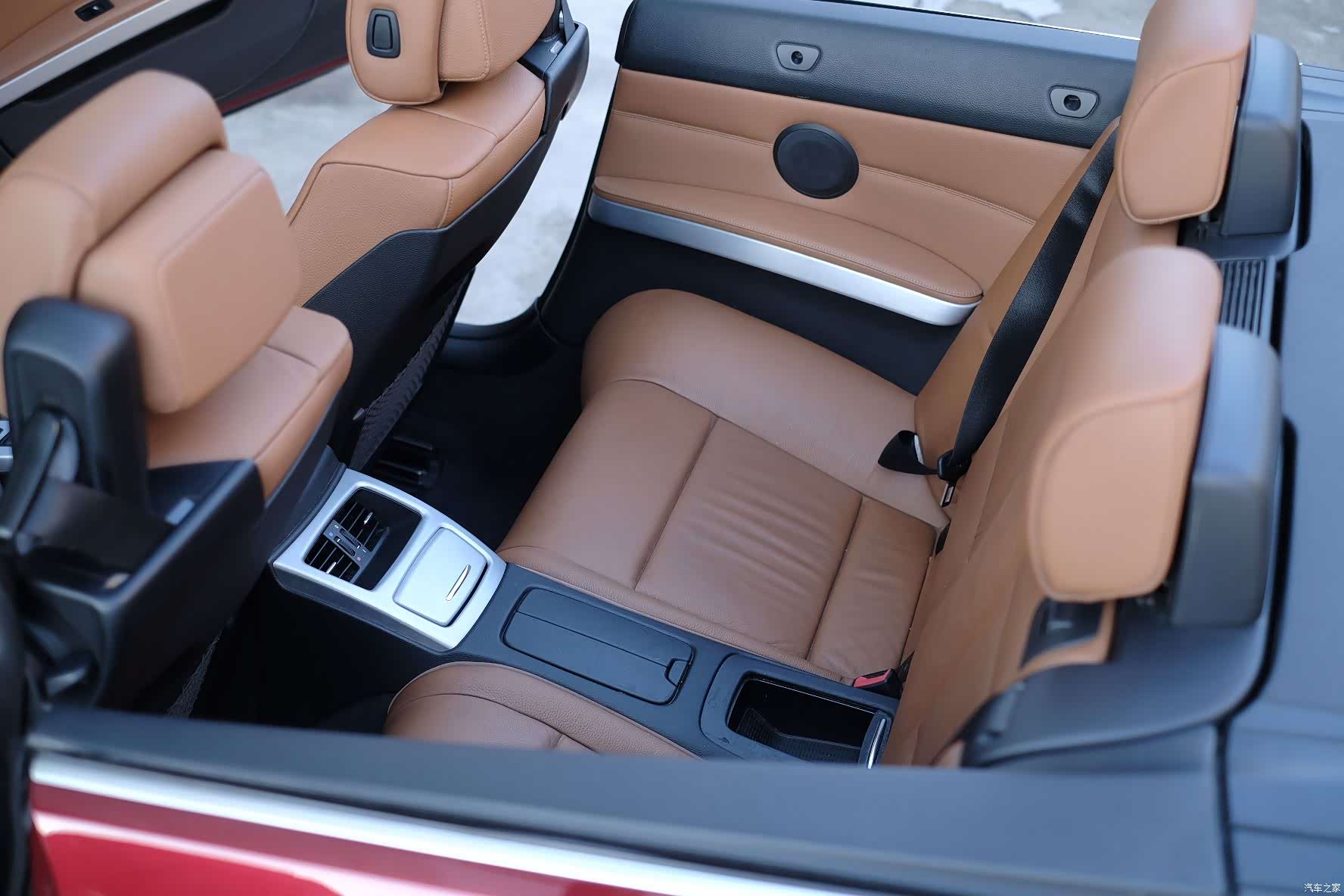 BMW 3 Series, 2011 37