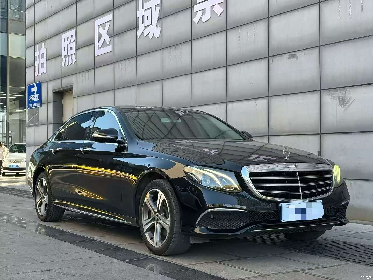 Mercedes-Benz E-Class, 2018 1