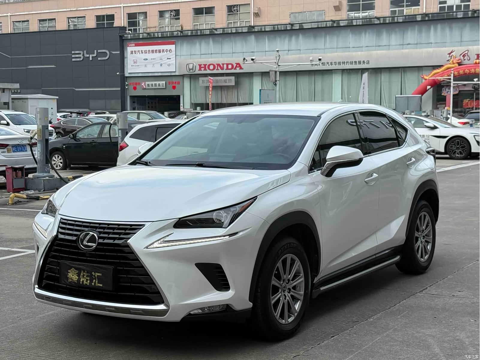 Lexus NX, 2021 3
