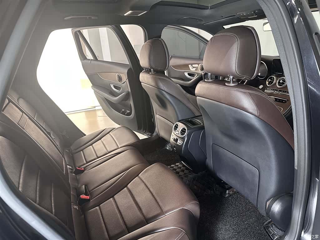 Mercedes-Benz GLC, 2022 все фото