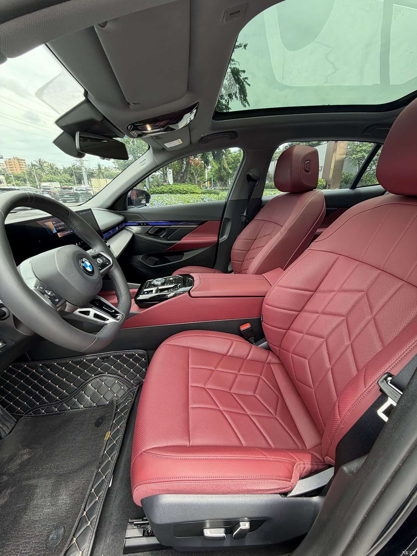 BMW i5, 2025 10