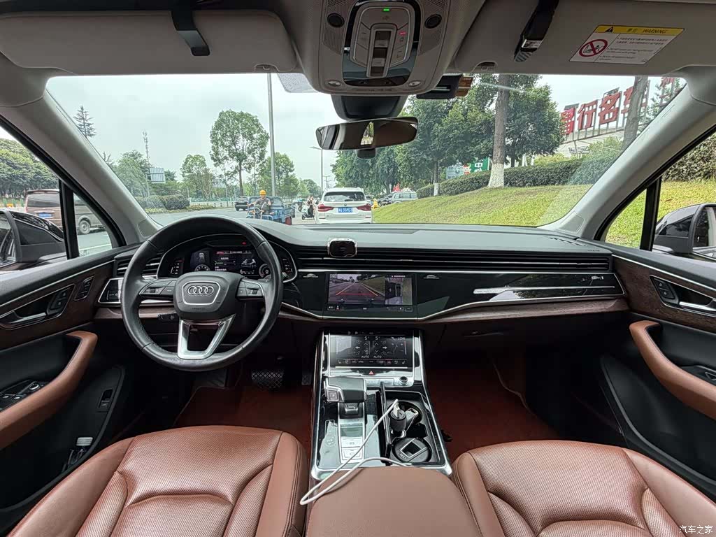 Audi Q7, 2022 11