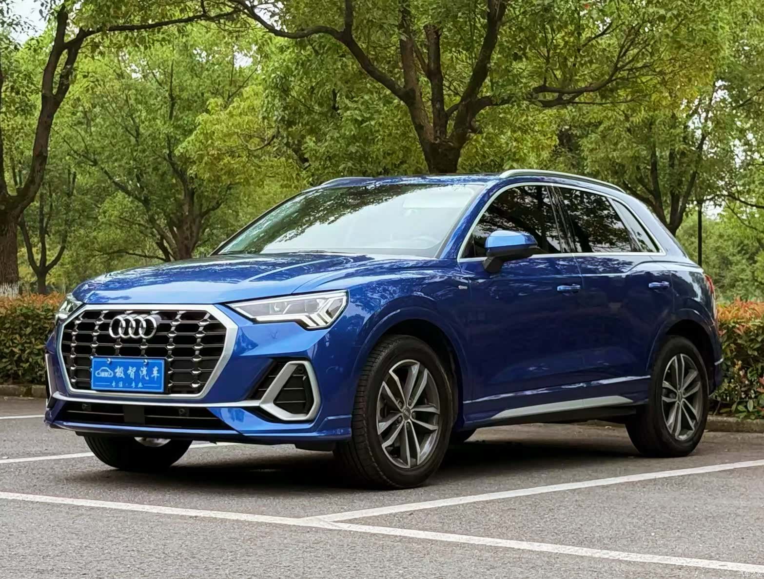 Audi Q3, 2021 1