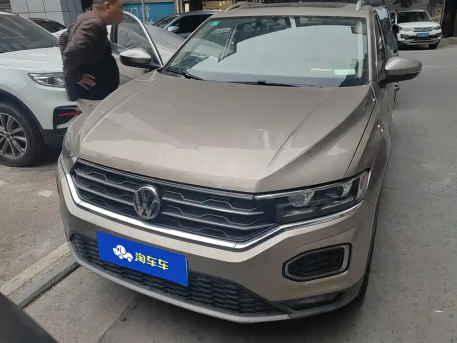 Volkswagen T-ROC exploring Songs