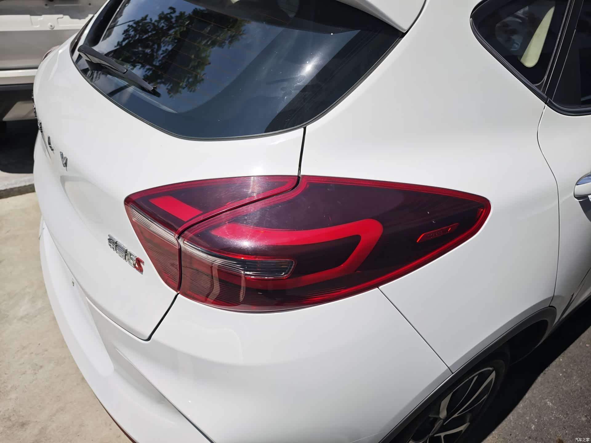 Geely Emgrand, 2020 16