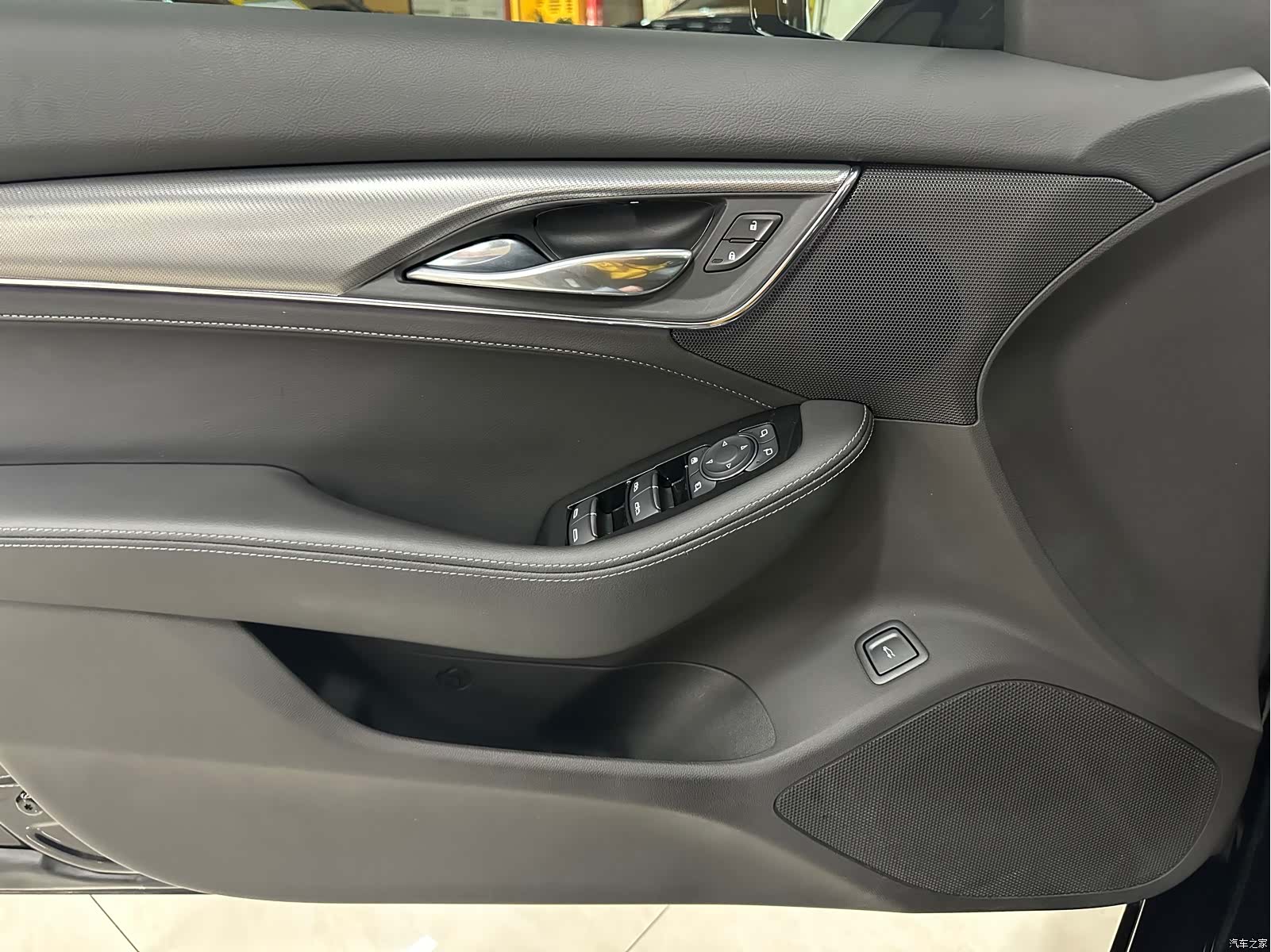 Cadillac CT5, 2023 4