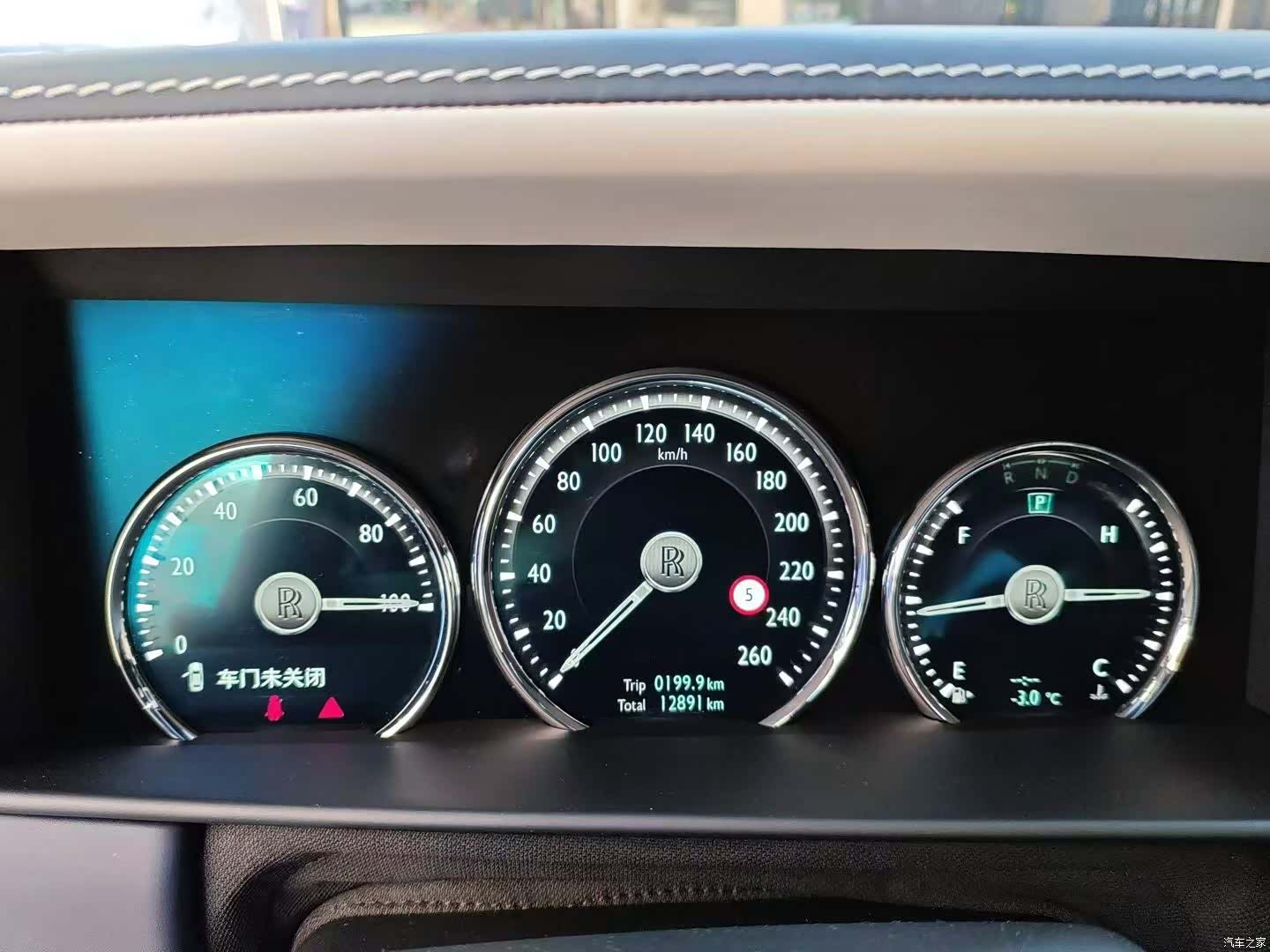 Rolls-Royce Cullinan, 2022 все фото