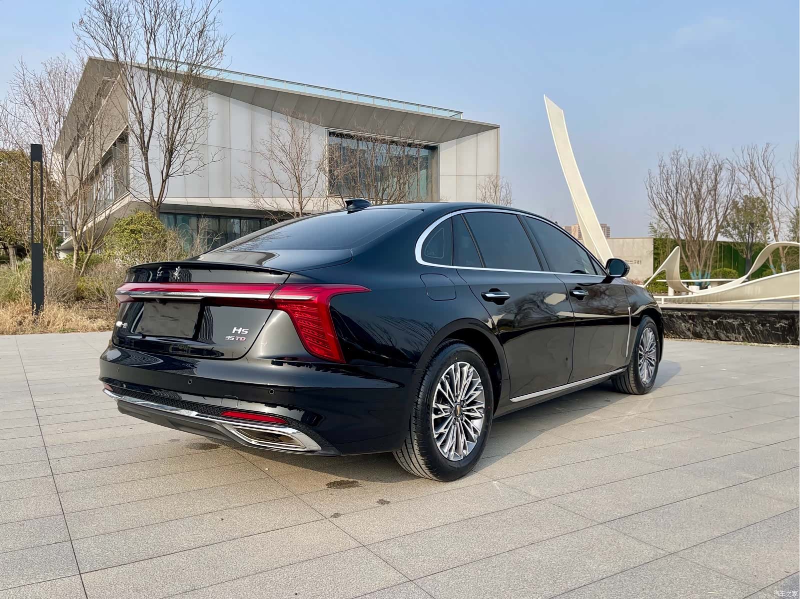 Hongqi H5, 2024 21