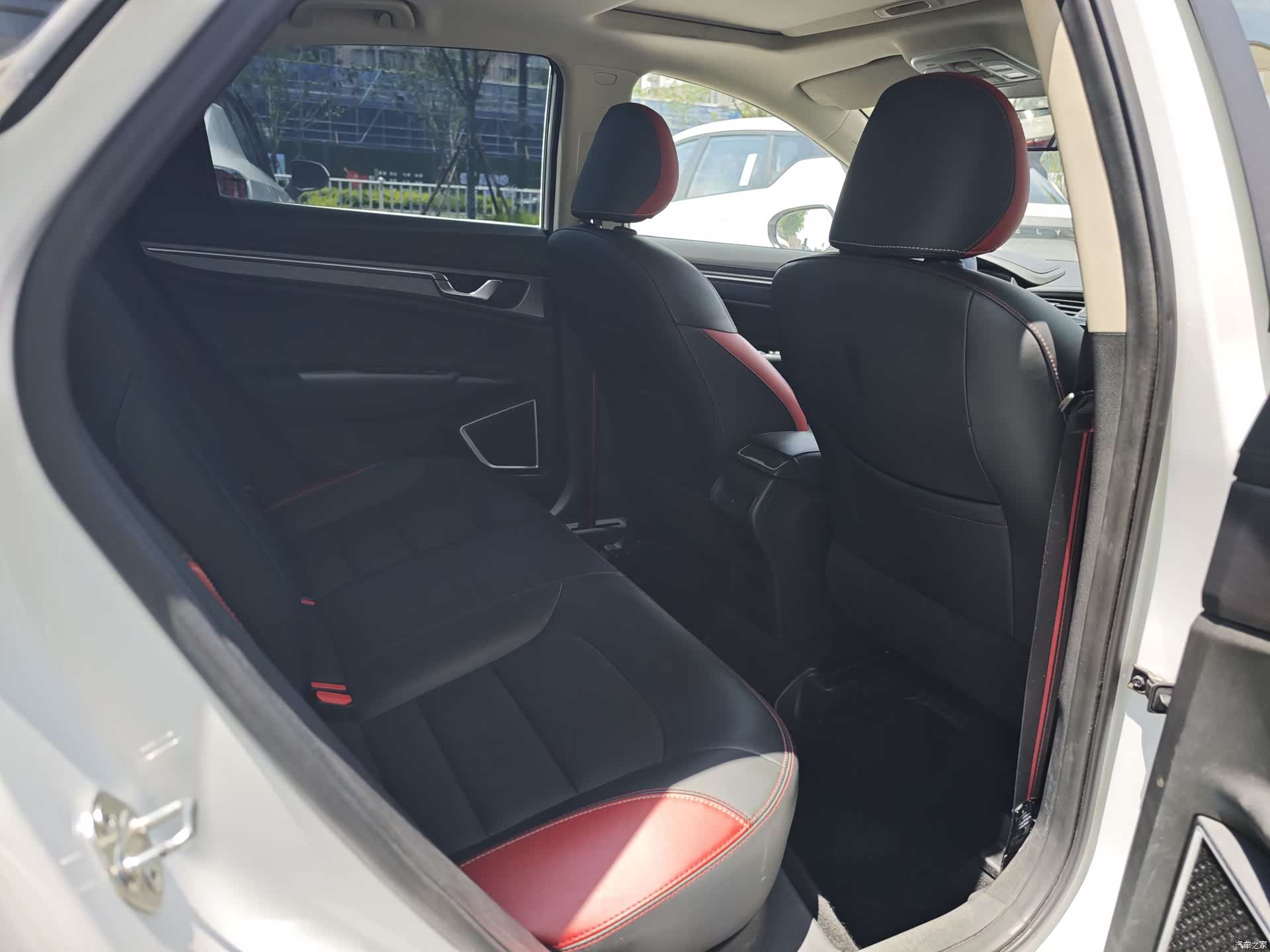Geely Emgrand, 2020 12