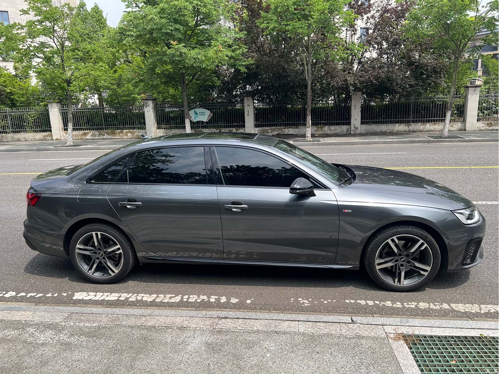 Audi A4L, 2022 4