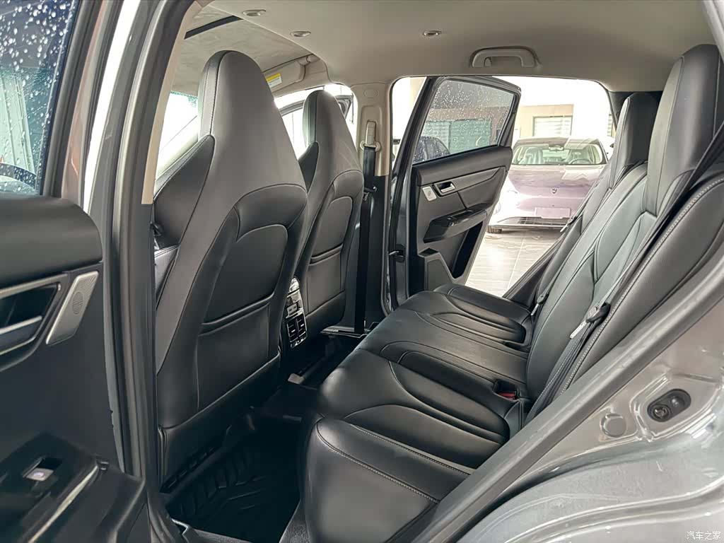 Xpeng G3i, 2021 10