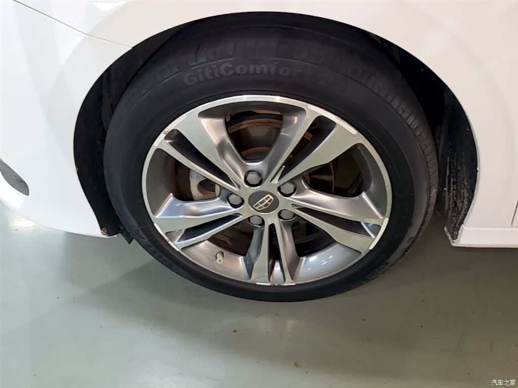 Geely Binray, 2019 23