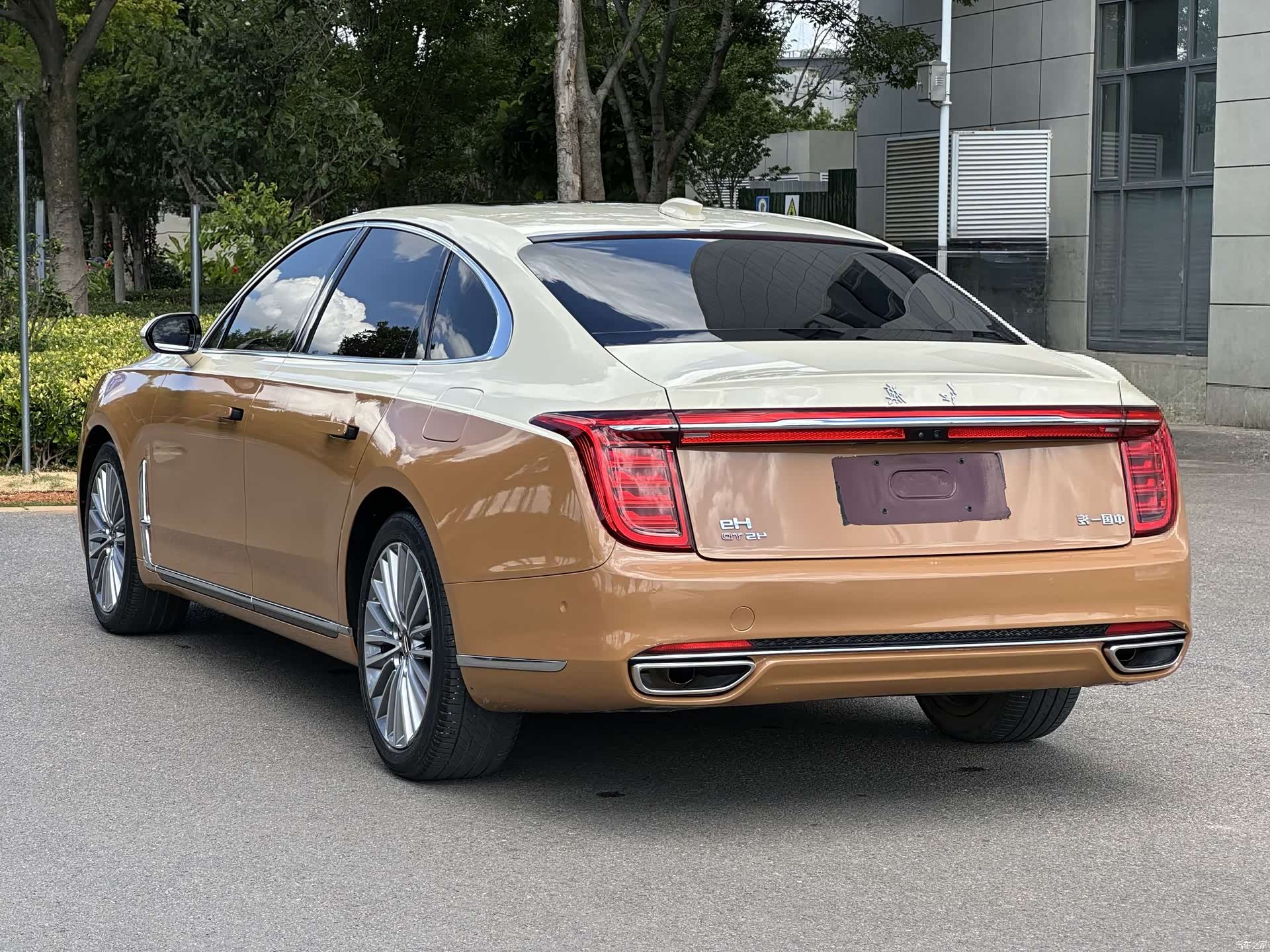 Hongqi H9, 2022 4