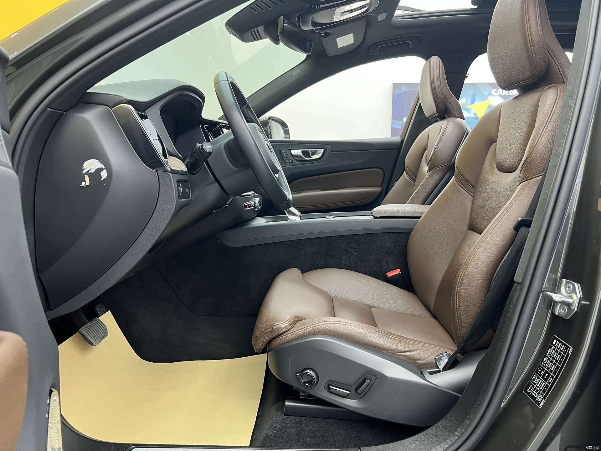 Volvo XC60, 2022 8