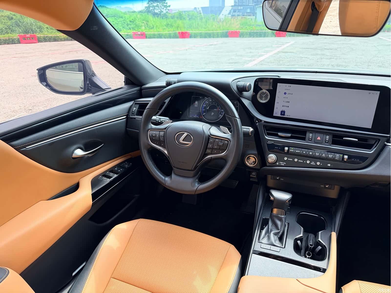 Lexus ES, 2022 10
