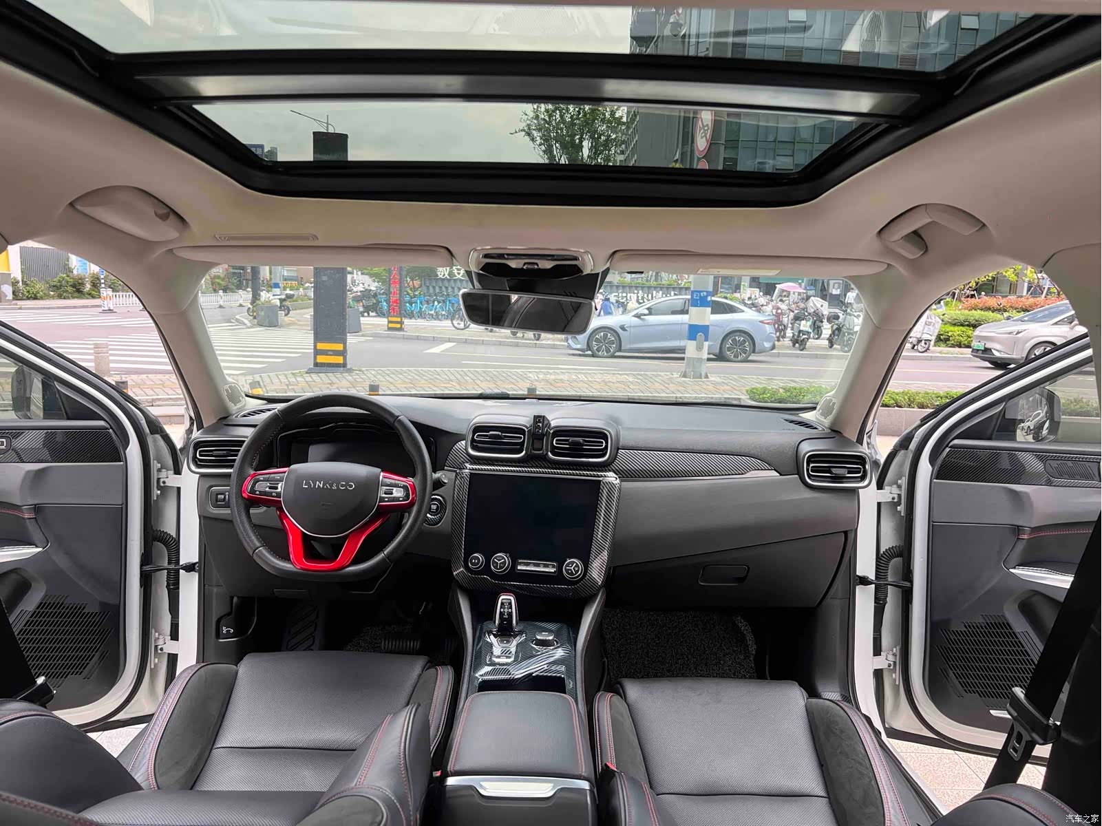 Lynk & Co 01, 2018 8