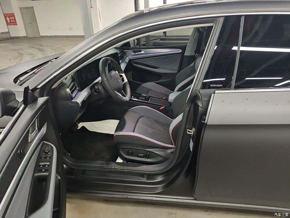 Volkswagen Lamando, 2023 все фото