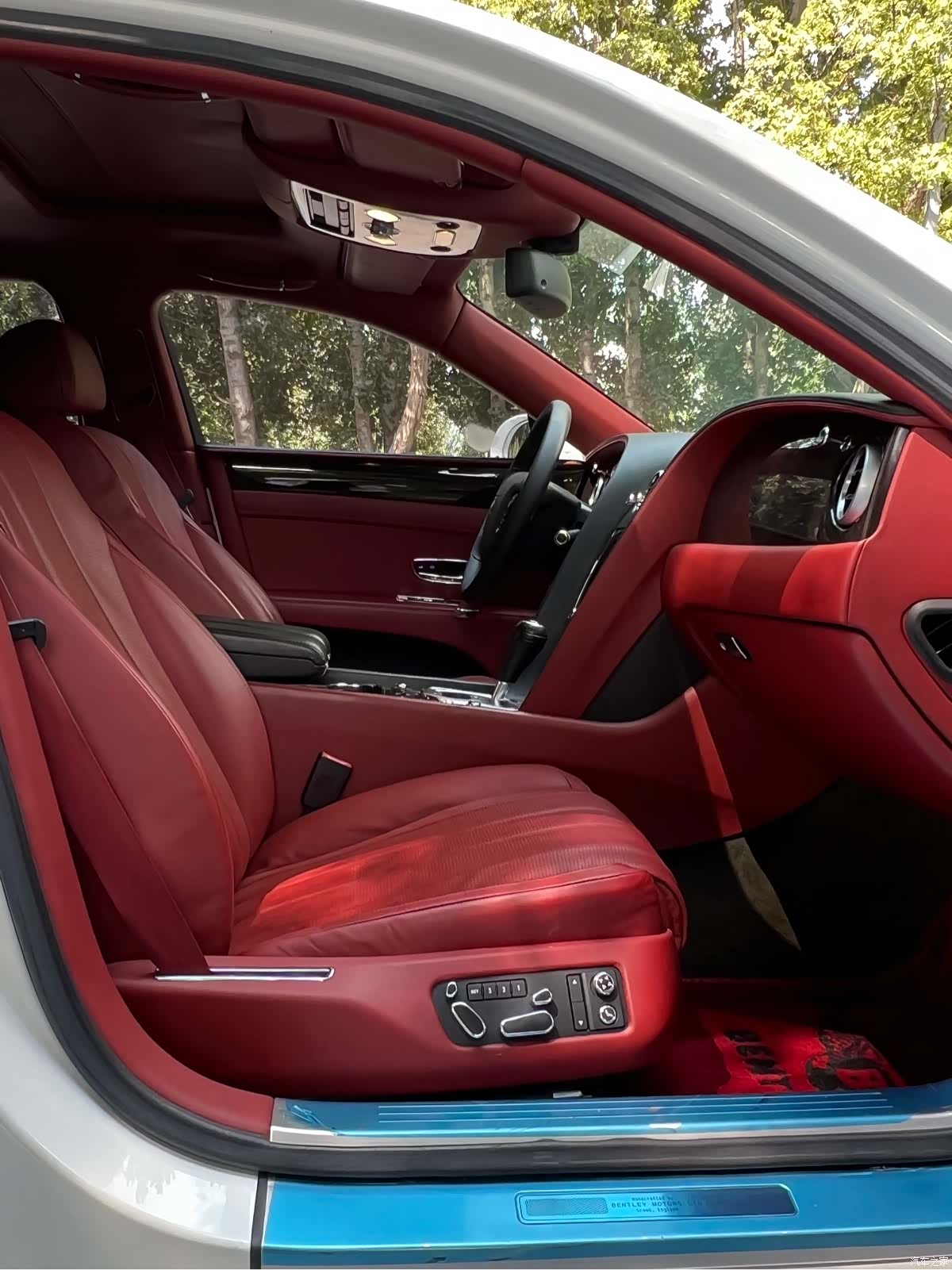 Bentley Flying Spur, 2014 21